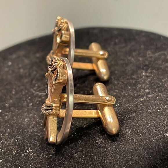 Vintage 1950s Art Deco Swank round gold tone 3 swords bullet back cuff links - Picture 7 of 13